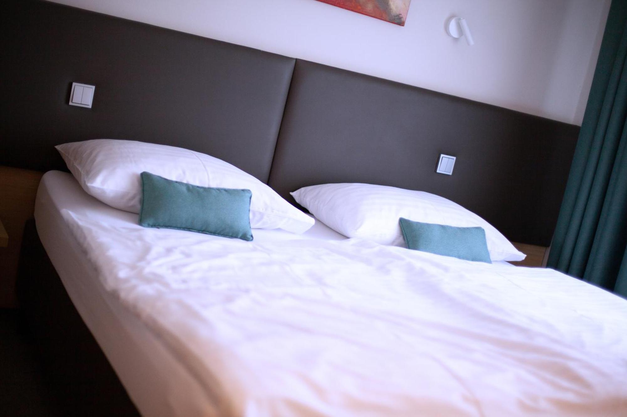 Hotel-Gasthof Graf ザンクト・ペルテン エクステリア 写真