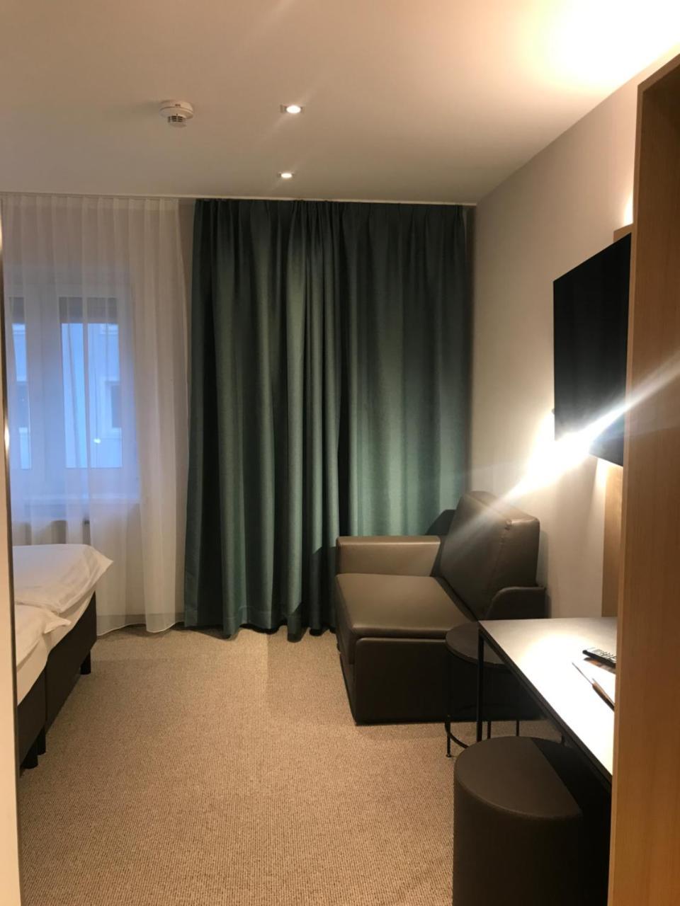 Hotel-Gasthof Graf ザンクト・ペルテン エクステリア 写真