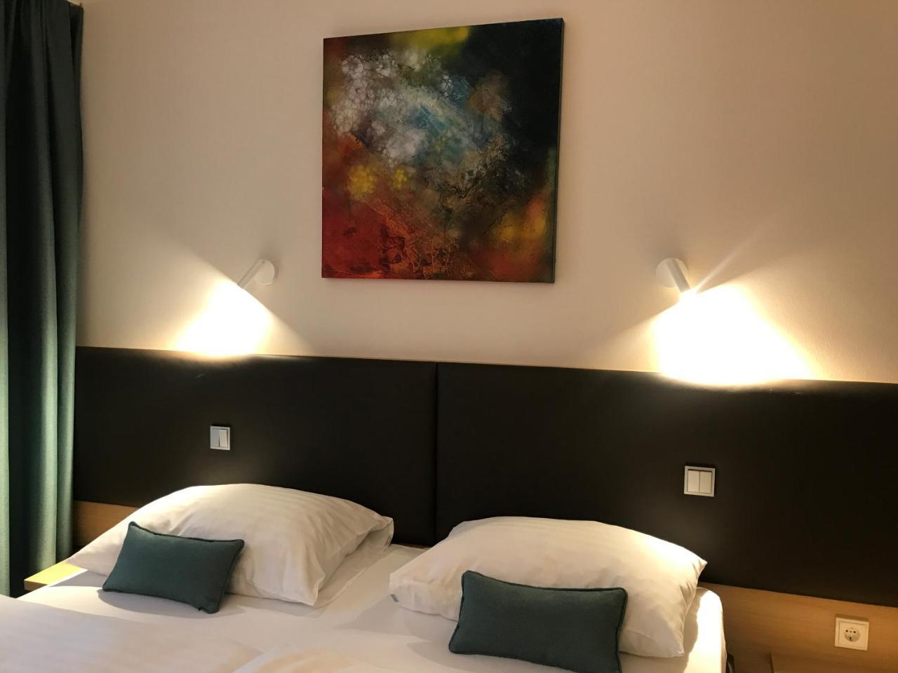 Hotel-Gasthof Graf ザンクト・ペルテン エクステリア 写真