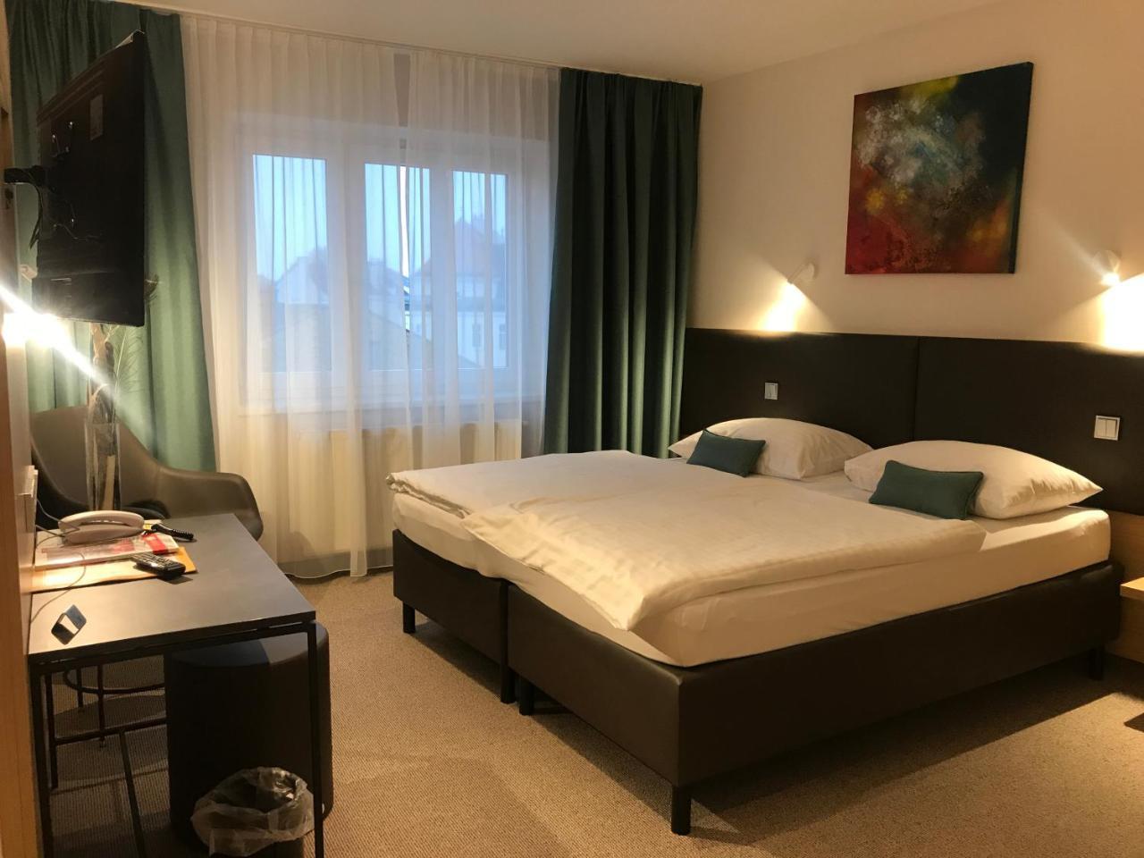 Hotel-Gasthof Graf ザンクト・ペルテン エクステリア 写真