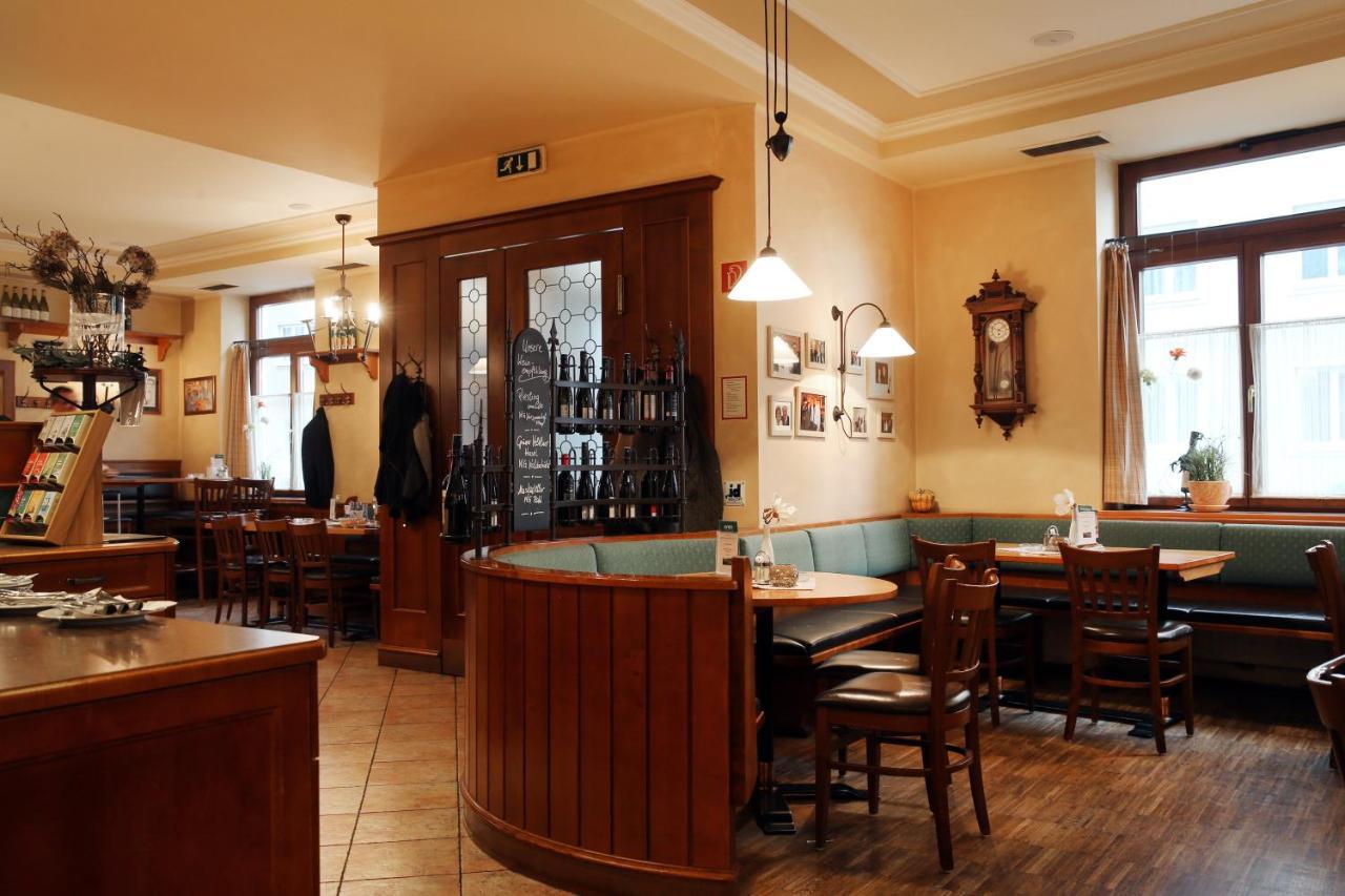 Hotel-Gasthof Graf ザンクト・ペルテン エクステリア 写真